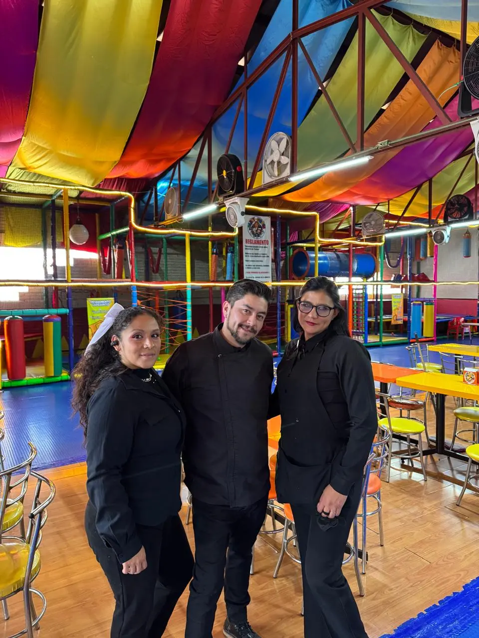 Equipo y ambiente familiar de Party Circus Valle Dorado, Tlalnepantla